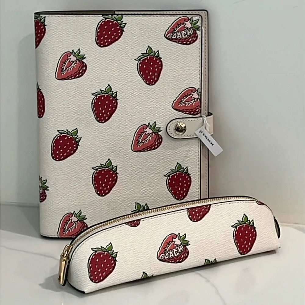 Cute.🍓Coach🍓Notebook &✏️✏️Case. - Picture 13 of 16